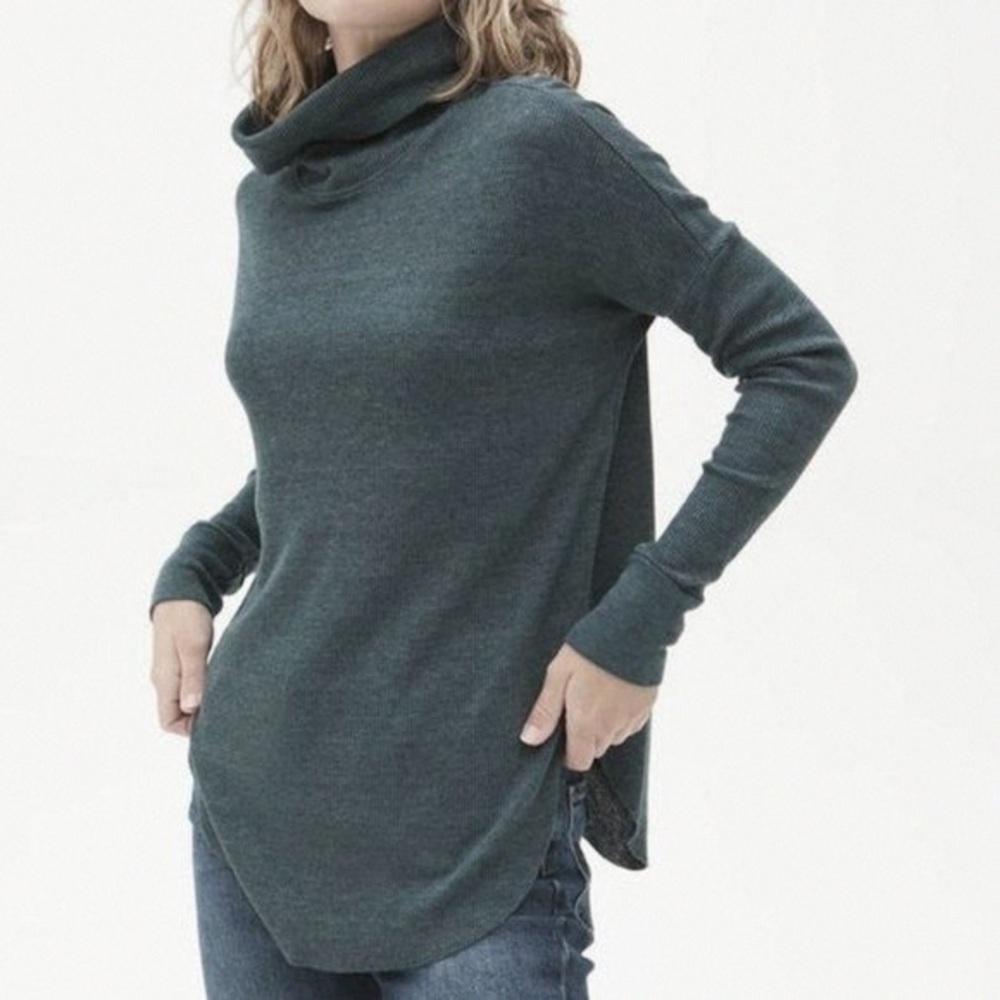 Women's Green Turtleneck Sweater